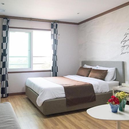 Seongsan Aqua Beach Hotel Seogwipo-stad Buitenkant foto