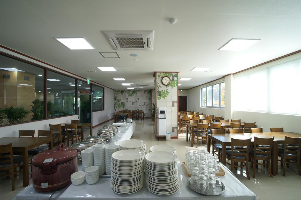 Seongsan Aqua Beach Hotel Seogwipo-stad Buitenkant foto