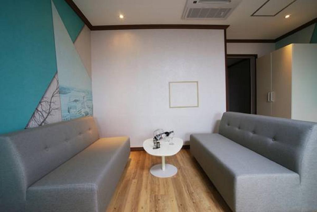 Seongsan Aqua Beach Hotel Seogwipo-stad Buitenkant foto