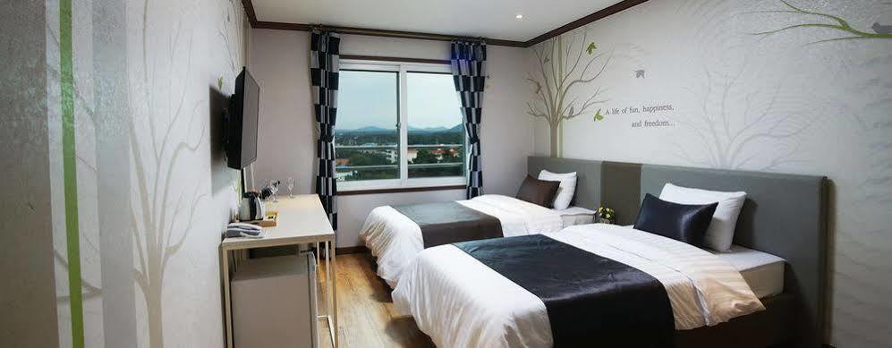 Seongsan Aqua Beach Hotel Seogwipo-stad Buitenkant foto
