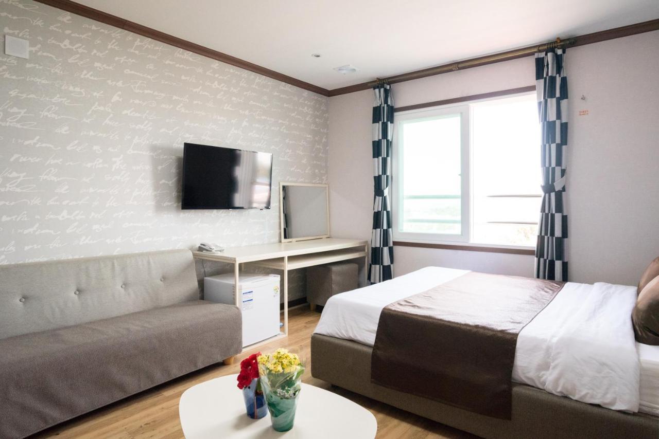 Seongsan Aqua Beach Hotel Seogwipo-stad Buitenkant foto