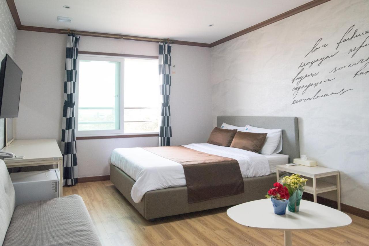 Seongsan Aqua Beach Hotel Seogwipo-stad Buitenkant foto